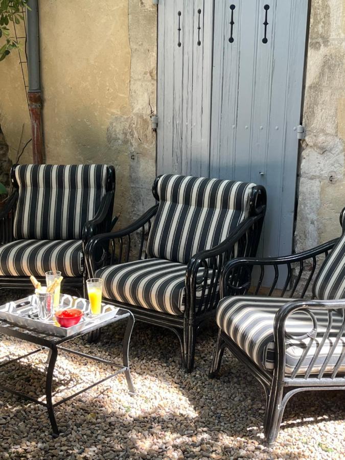 Face Au Palais Bed & Breakfast Авиньон Екстериор снимка