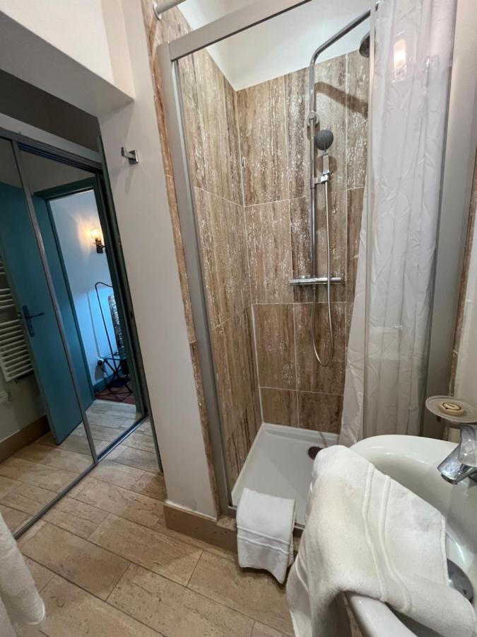 Face Au Palais Bed & Breakfast Авиньон Екстериор снимка