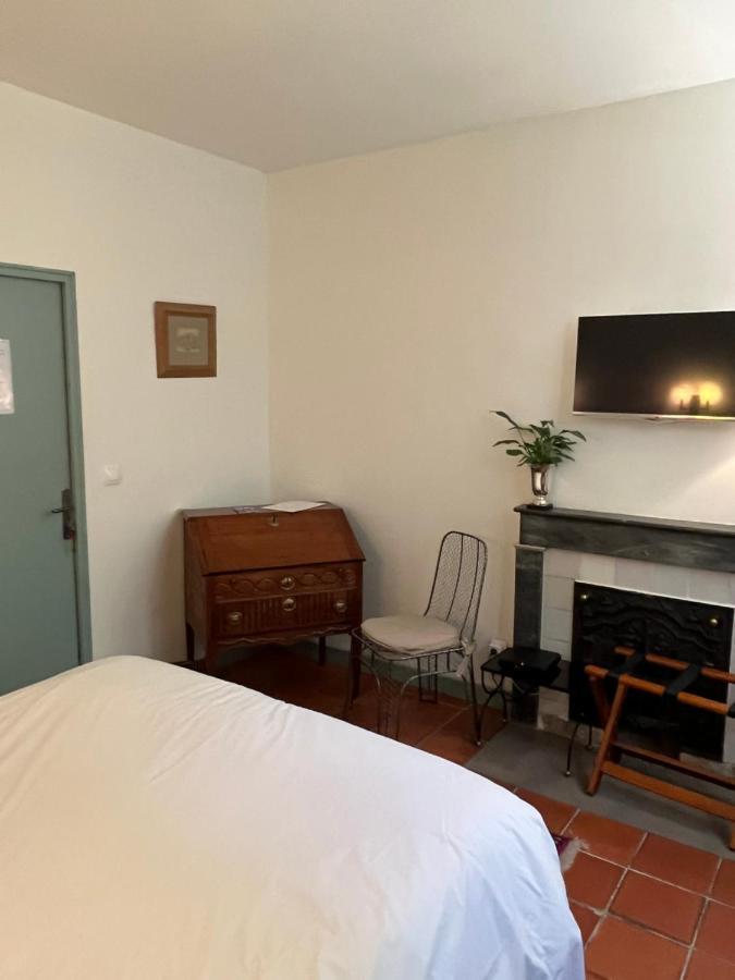 Face Au Palais Bed & Breakfast Авиньон Екстериор снимка